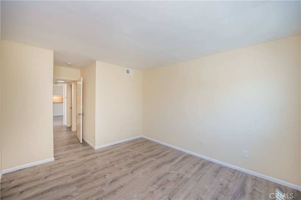 18902 Valley Property Photo 26