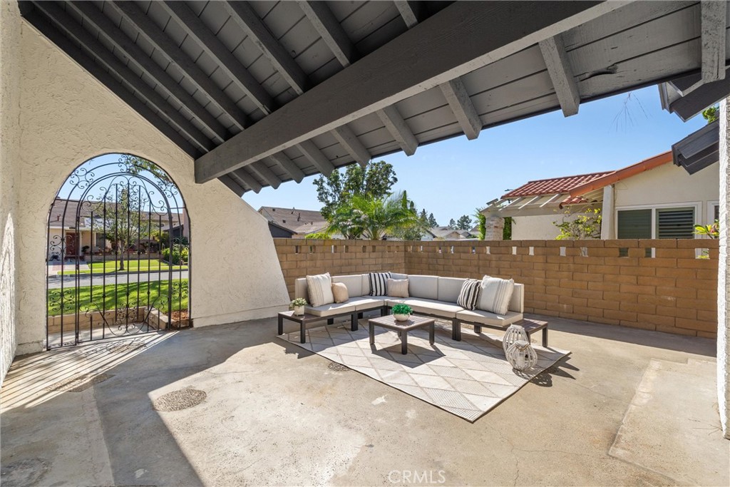 13657 Hart Property Photo 4