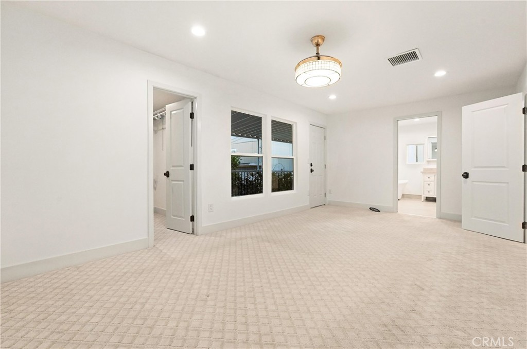 5215 E Chapman 75 Property Photo 20