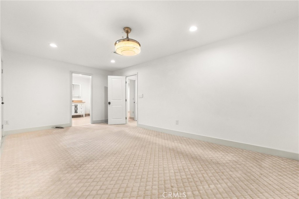 5215 E Chapman 75 Property Photo 21
