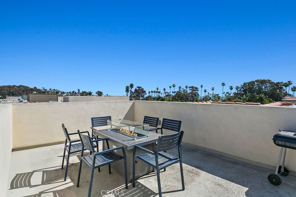 2867 Doheny Property Photo 16
