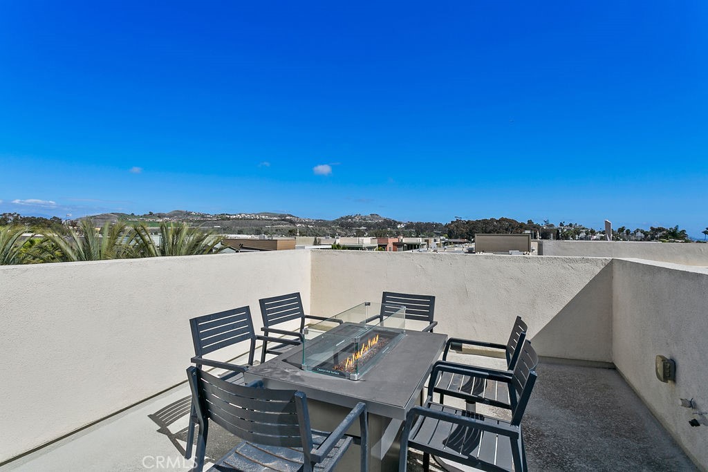2867 Doheny Property Photo 17