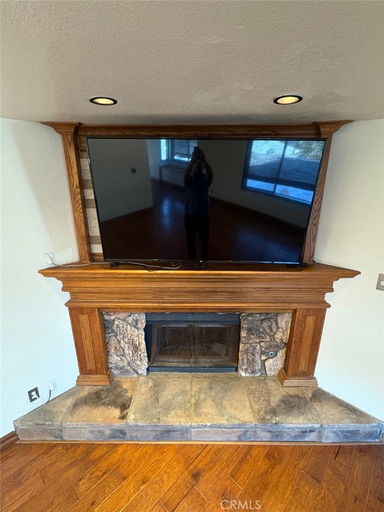 1111 Alabama Property Photo 3