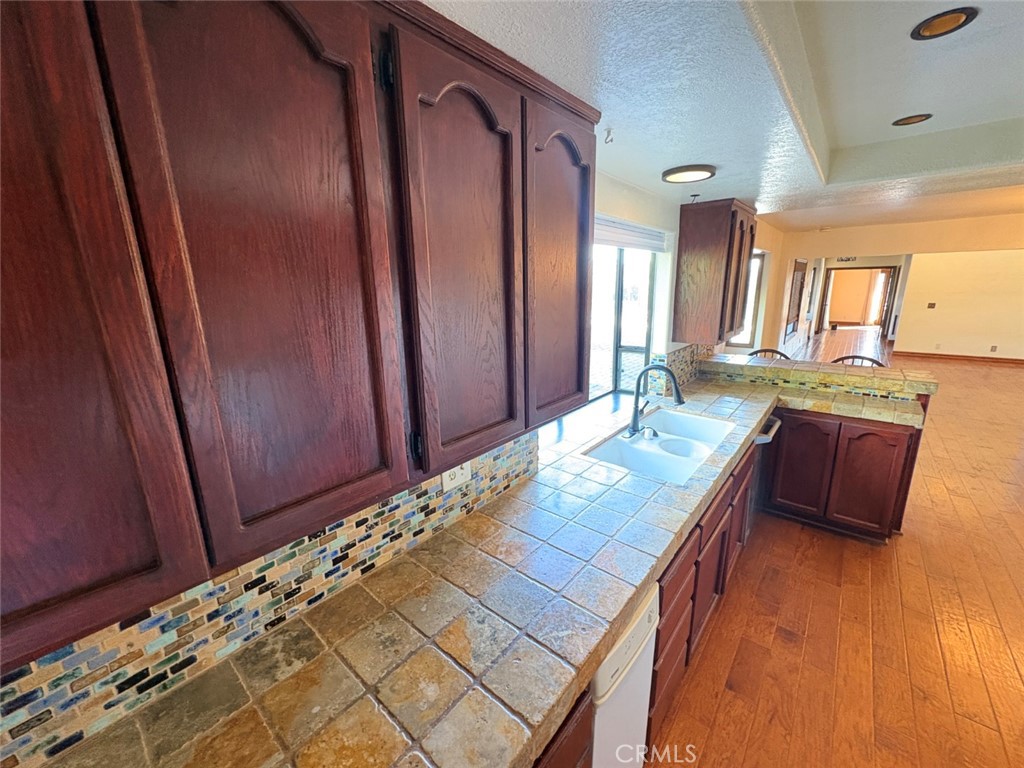 1111 Alabama Property Photo 11
