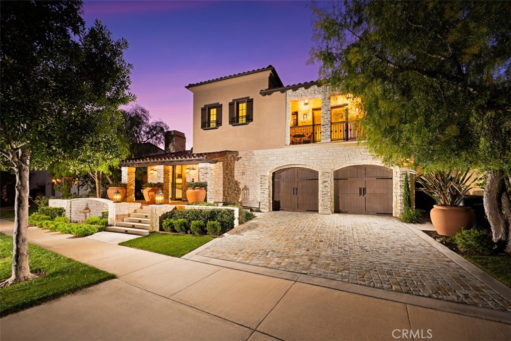 21 Shadowcast Property Photo 1