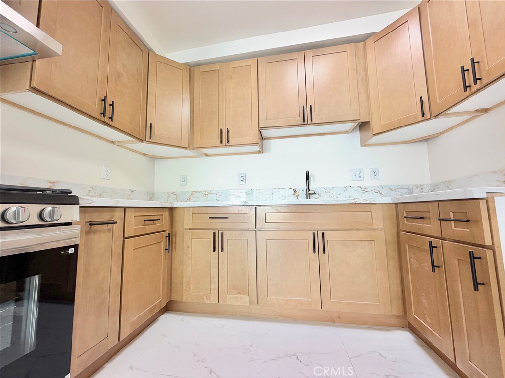 8431 Tamaru Property Photo 1