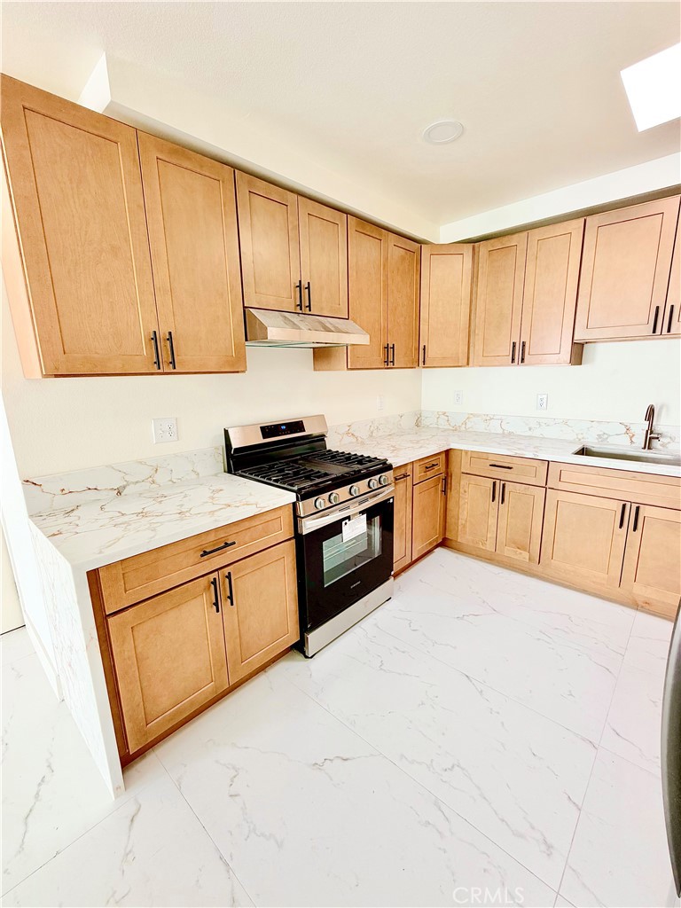 8431 Tamaru Property Photo 32
