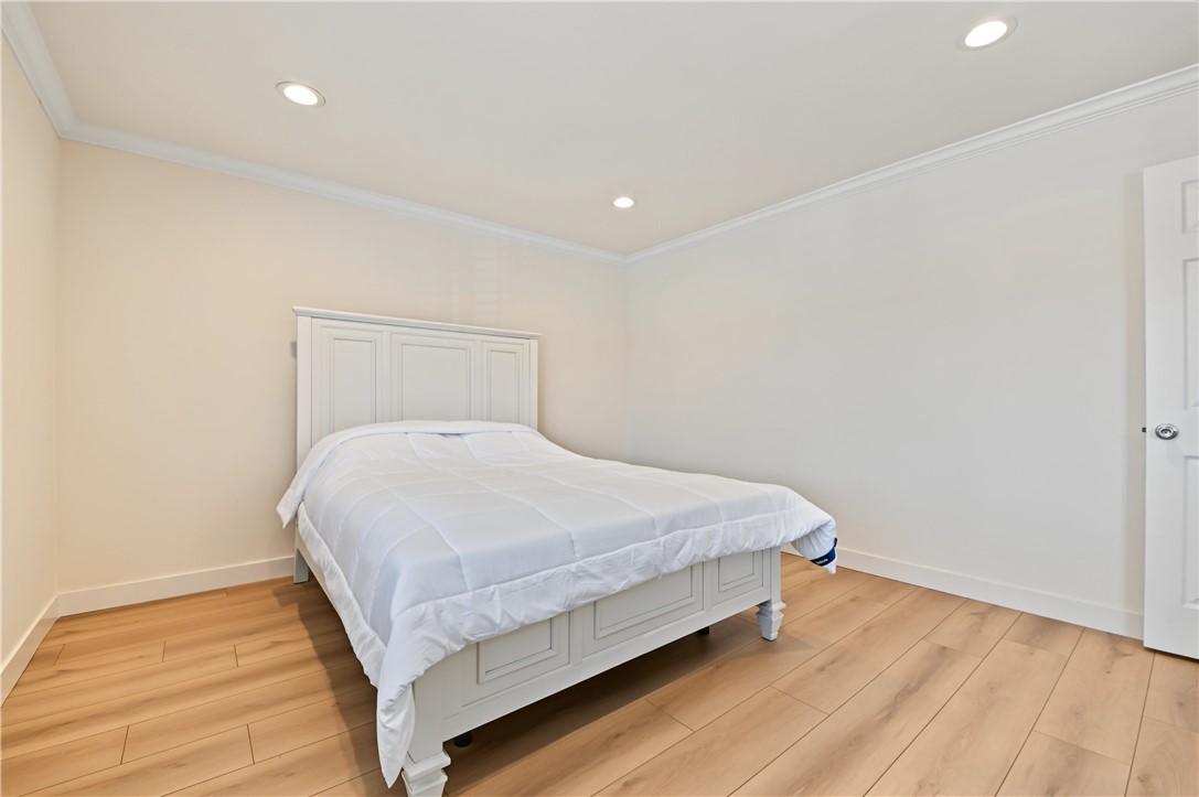 660 S Glassell Property Photo 11
