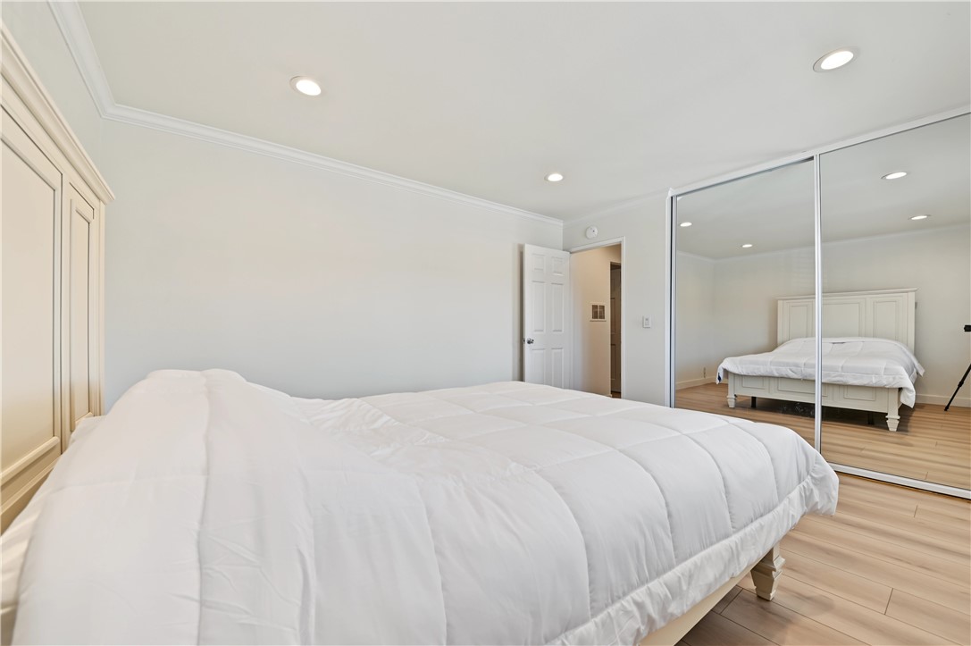 660 S Glassell Property Photo 12