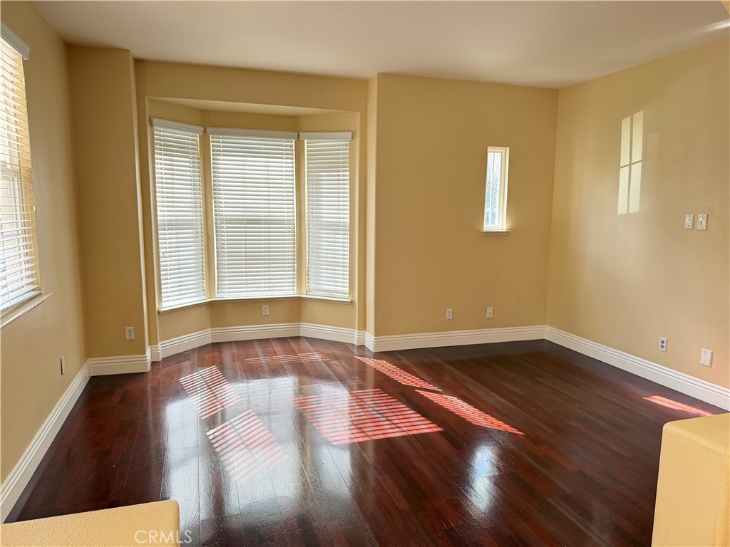 87 Stardance Property Photo 4