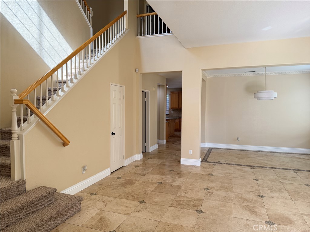 87 Stardance Property Photo 5