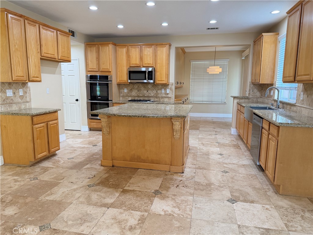 87 Stardance Property Photo 9