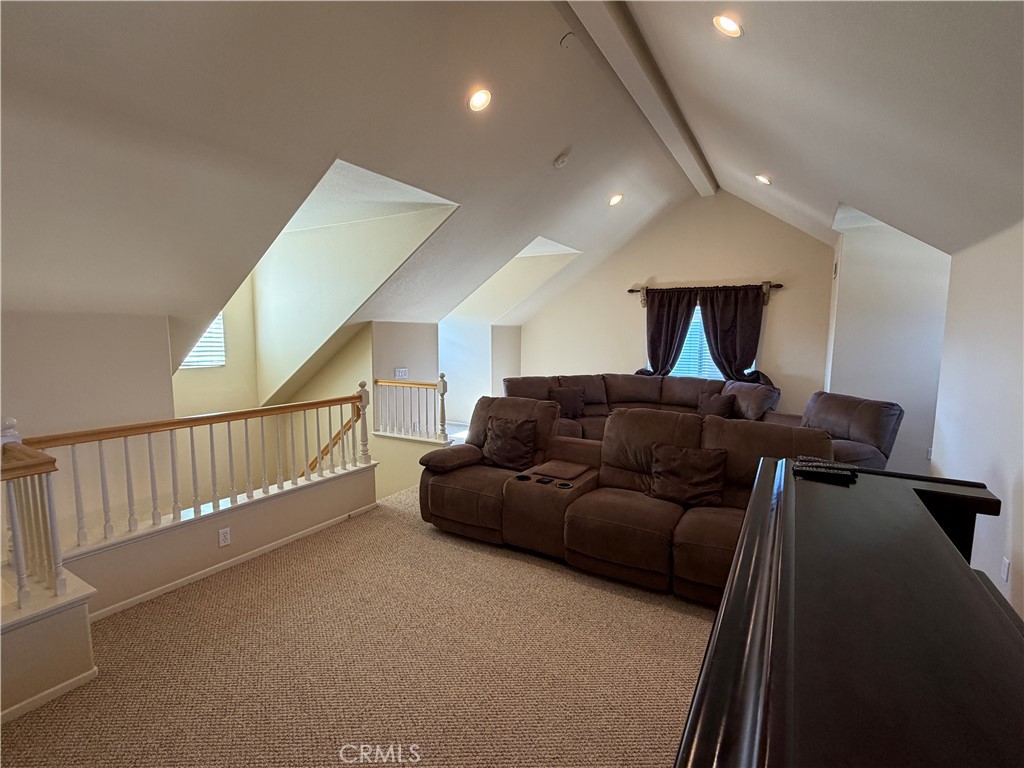 87 Stardance Property Photo 27
