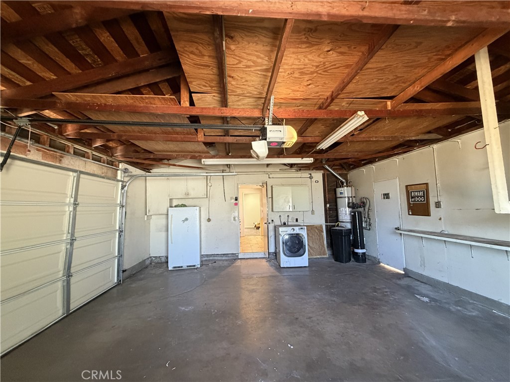 17391 Elm Property Photo 7
