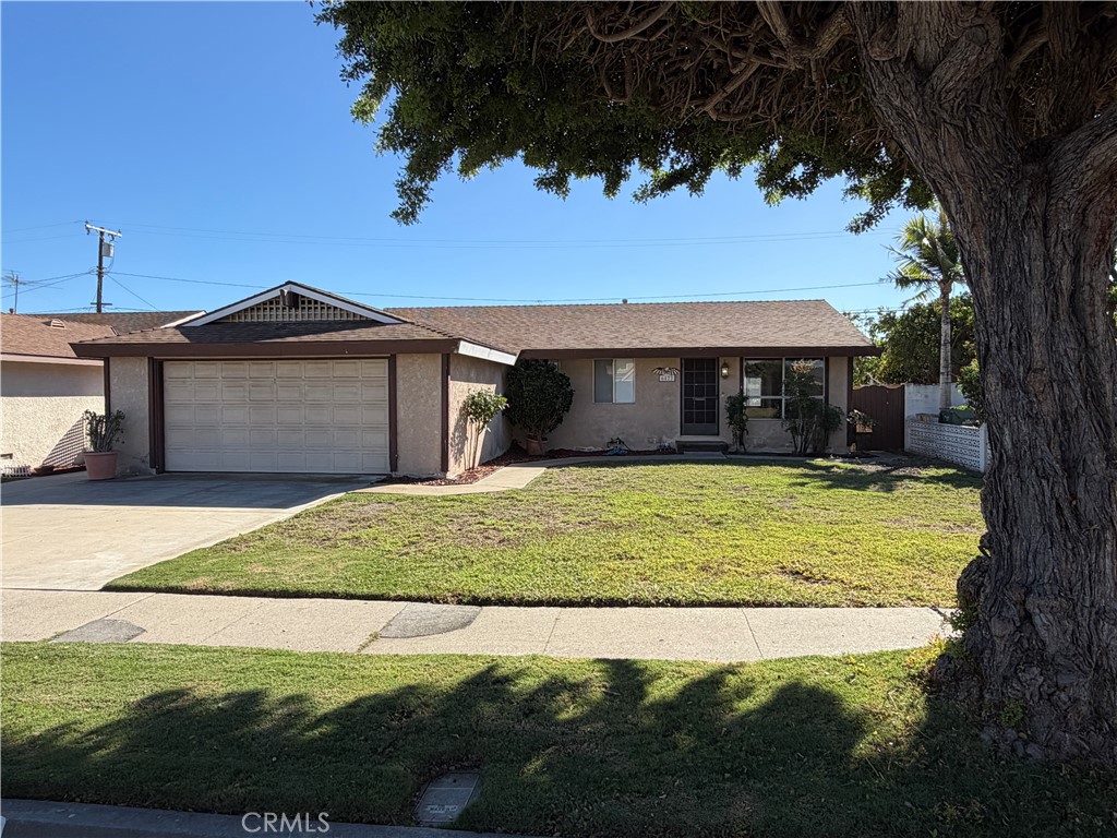 6422 Tyrone Property Photo 1