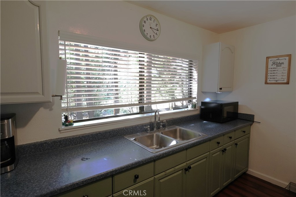 16648 New York House Road Property Photo 7