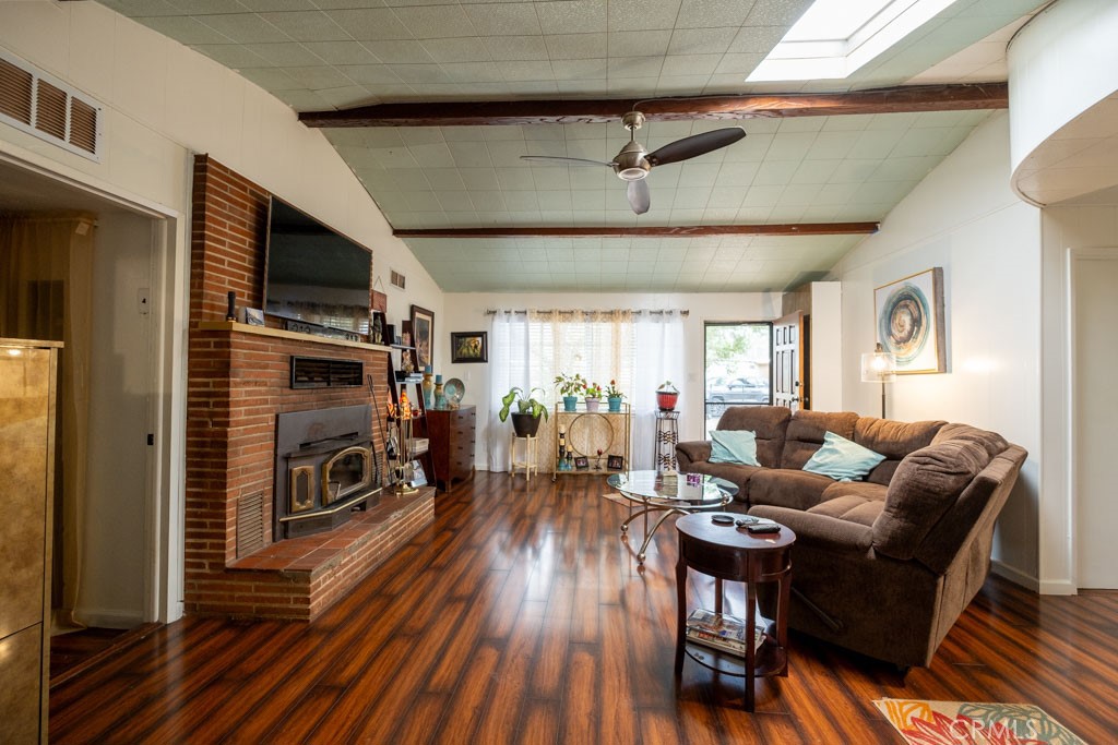 16648 New York House Road Property Photo 9
