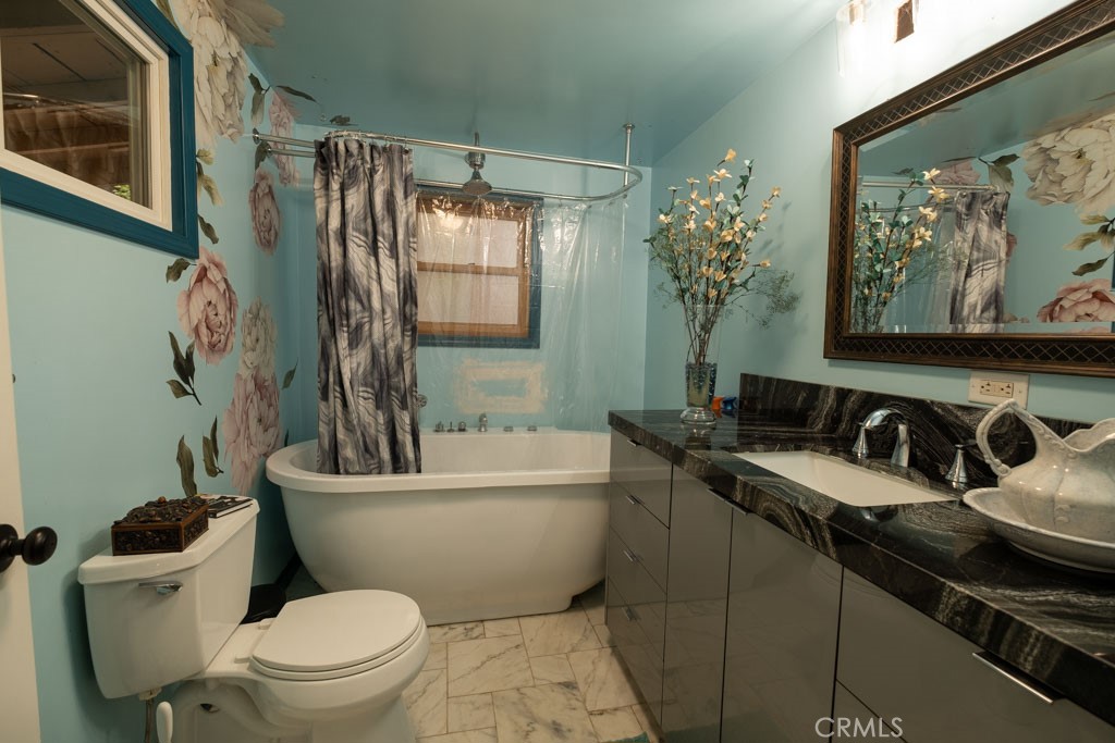 16648 New York House Road Property Photo 11
