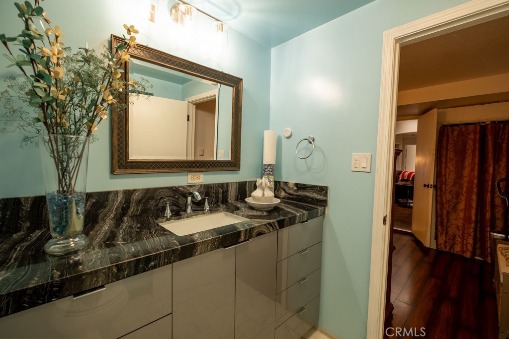 16648 New York House Road Property Photo 12