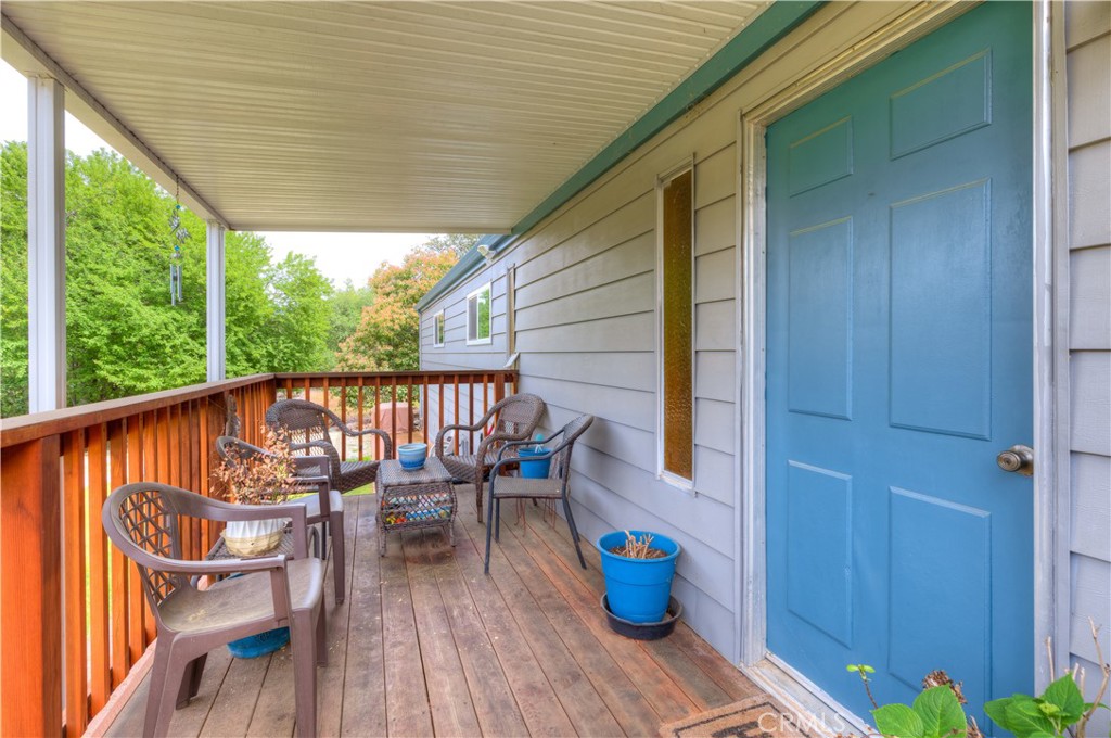 329 Ridgecrest Pkwy Property Photo 4