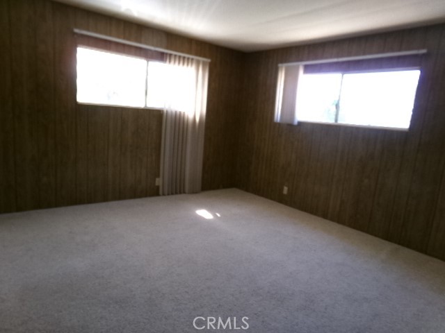 120 Oak Grove Property Photo 17