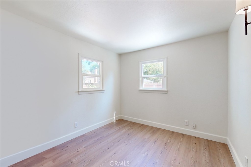 358 E 12th Street Property Photo 17