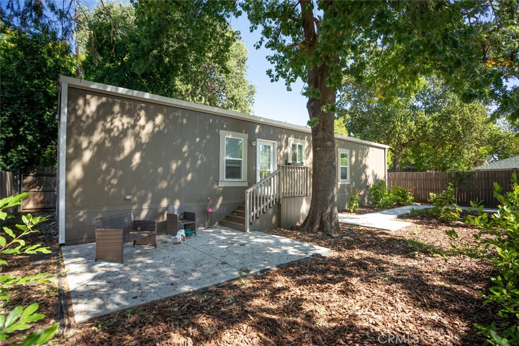 358 E 12th Street Property Photo 43