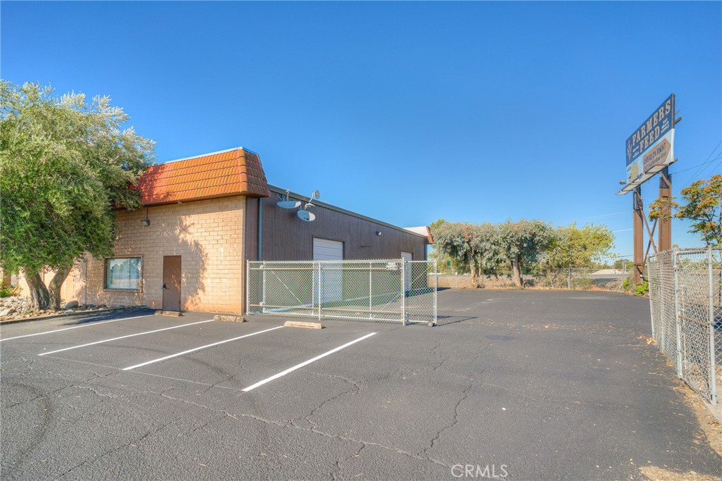 2950 Feather River Boulevard Property Photo 8