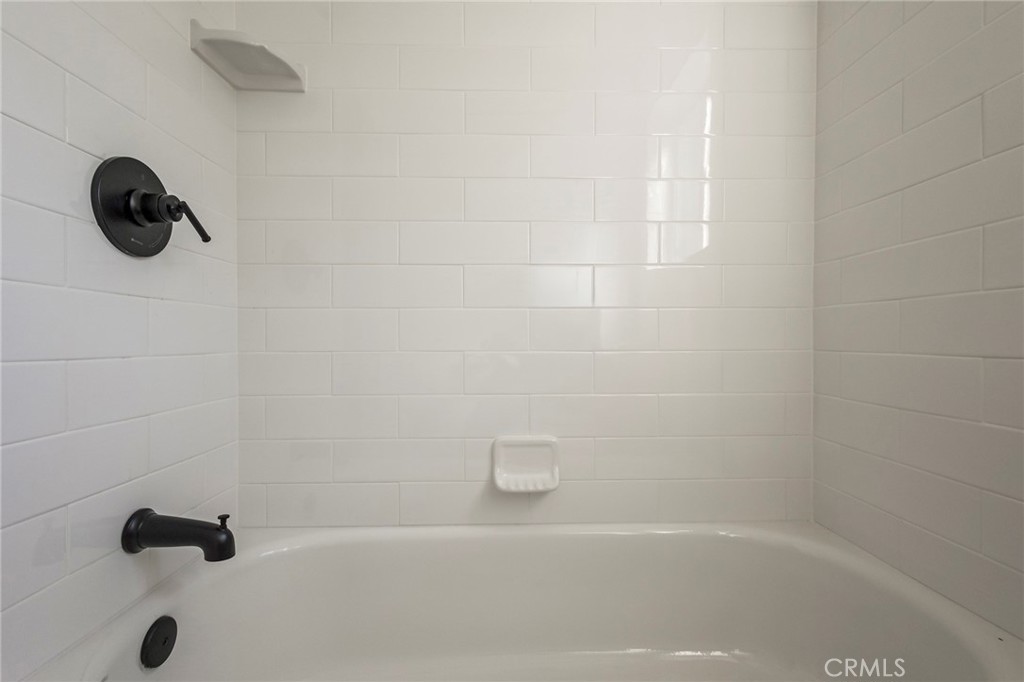 112 Acacia Avenue Property Photo 14