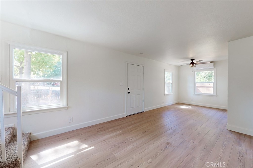 358 E 12th Street Property Photo 8