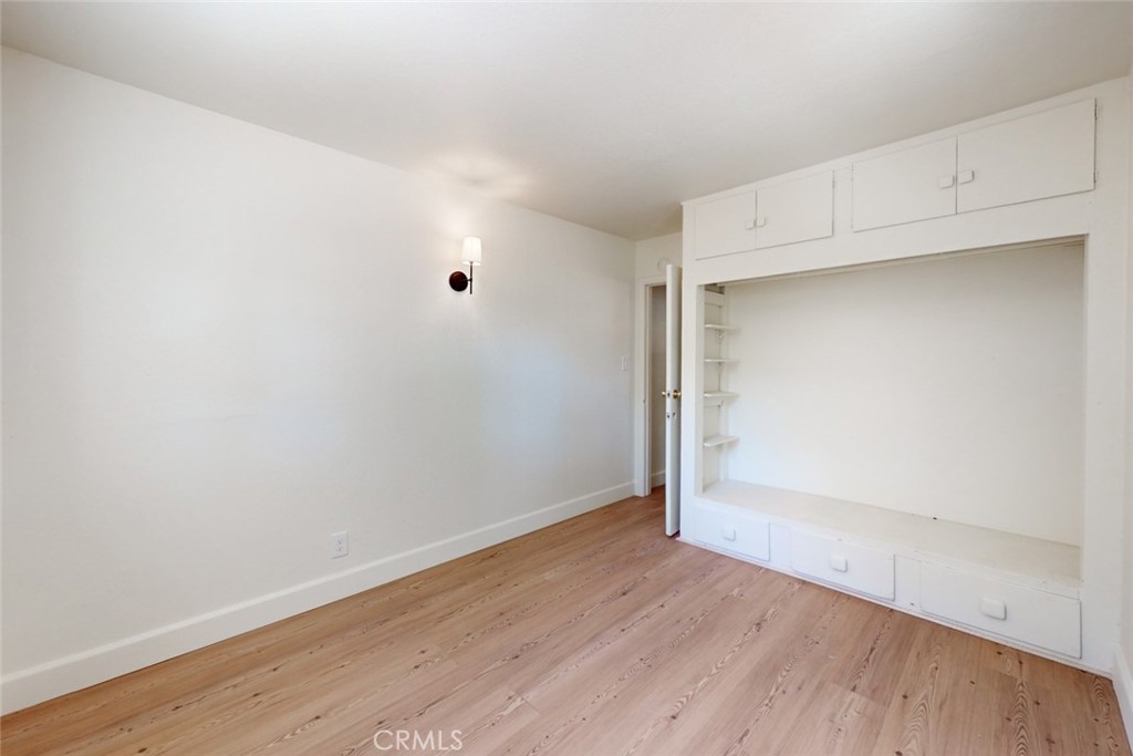 358 E 12th Street Property Photo 18