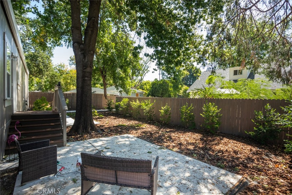 358 E 12th Street Property Photo 44