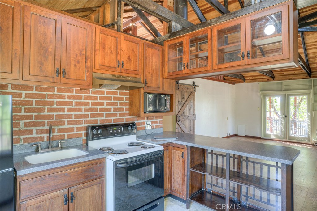 110 Black Bear Road Property Photo 11