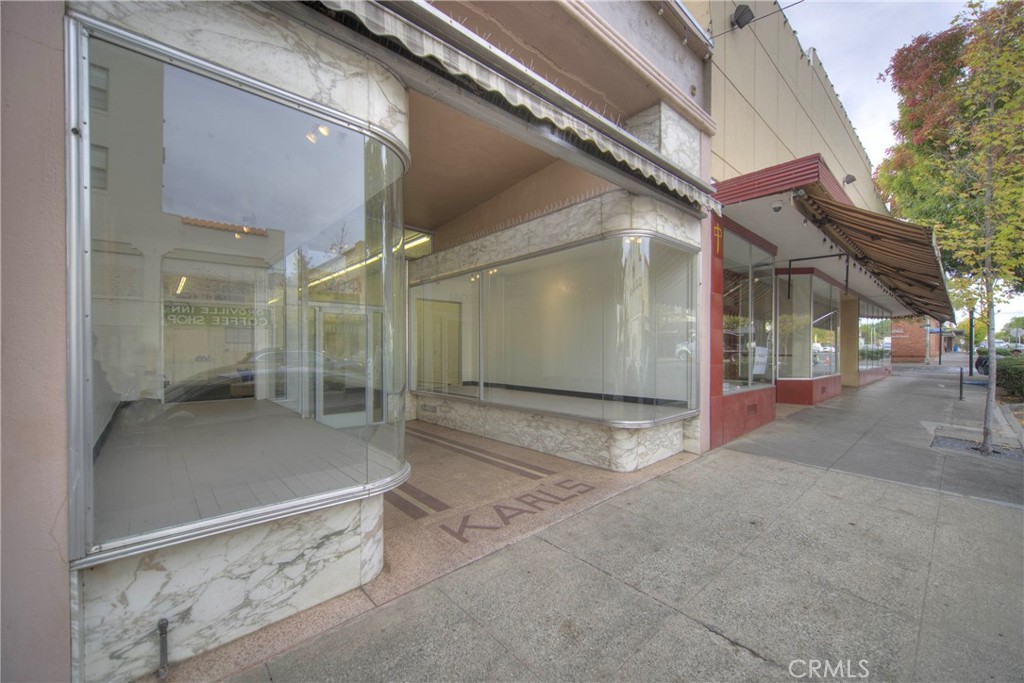 2041 Bird Street Property Photo 3