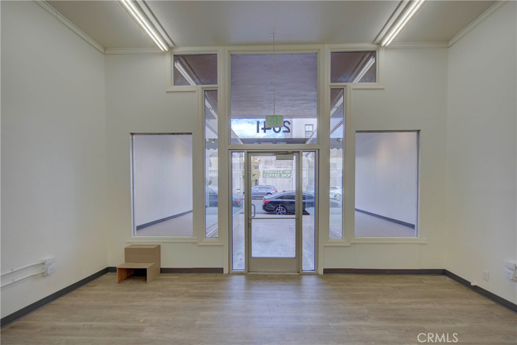 2041 Bird Street Property Photo 6