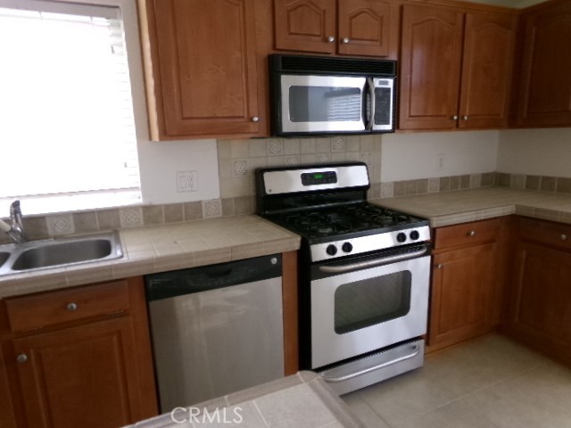 130 Oak Grove Property Photo 5