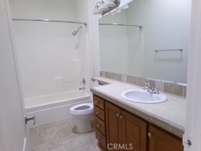 130 Oak Grove Property Photo 6