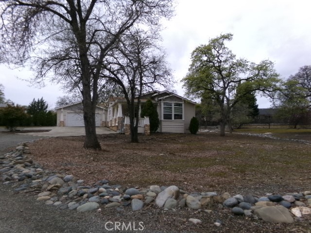 130 Oak Grove Property Photo 8