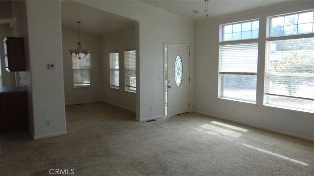 130 Oak Grove Property Photo 10