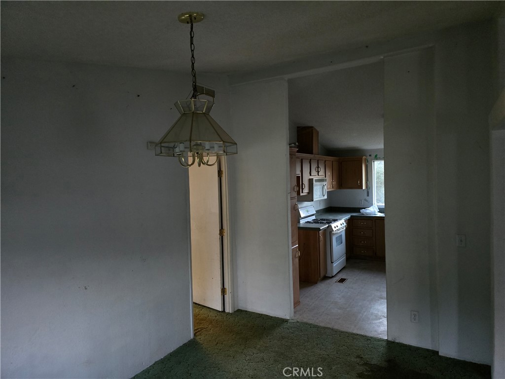 174 Hope Lane Property Photo 10
