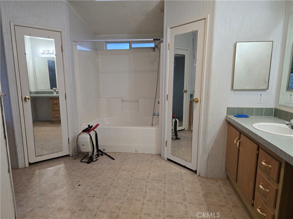 174 Hope Lane Property Photo 13