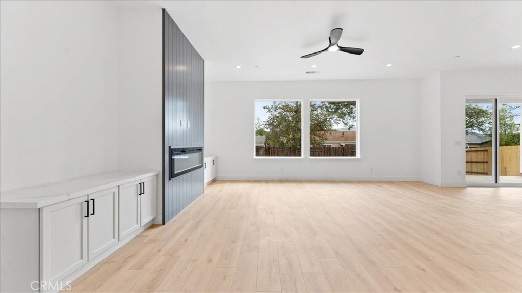221 Lariat Property Photo 19