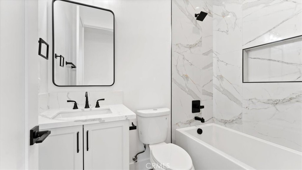 221 Lariat Property Photo 27