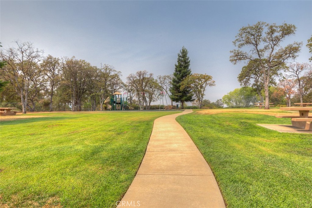 221 Lariat Property Photo 37