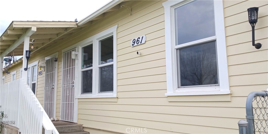 959 Nelson Avenue Property Photo 2