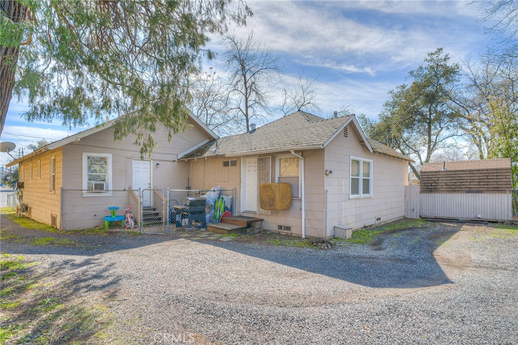1502 Pomona Avenue Property Photo 5
