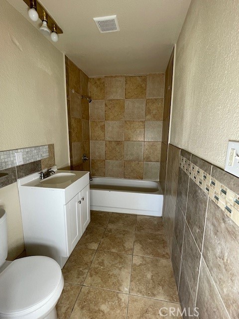9286 San Benito Avenue Property Photo 9