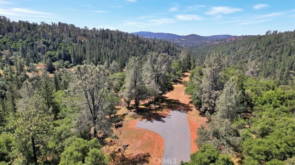 14818 Willow Glen Road Property Photo 2