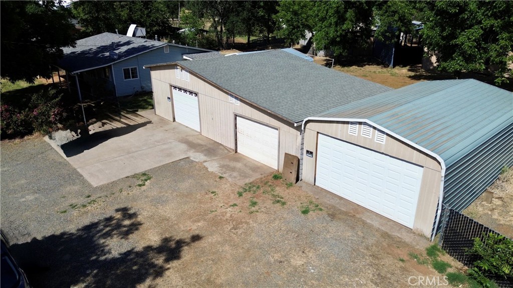6327 Lincoln Boulevard Property Photo 2