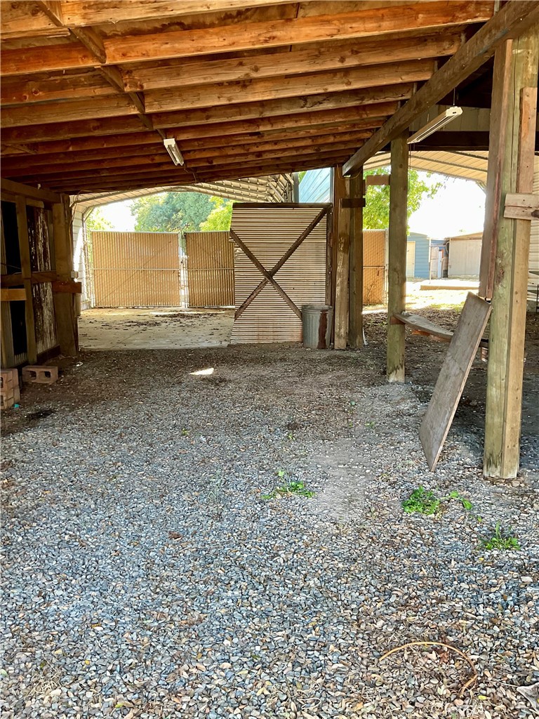 6327 Lincoln Boulevard Property Photo 26